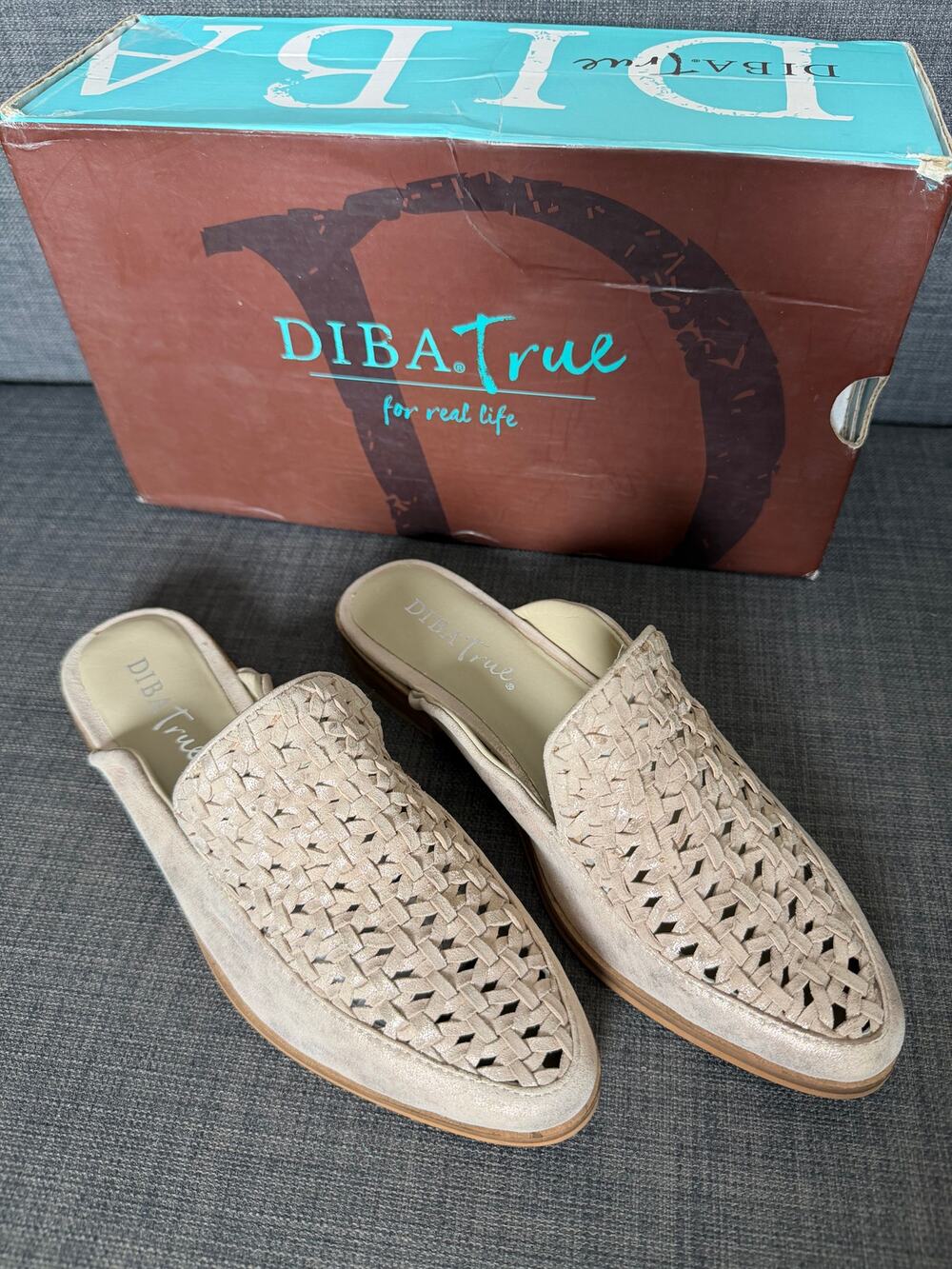 NIB Diba True Archery Womens Size 6M Woven Leather Mule Champagne Metallic